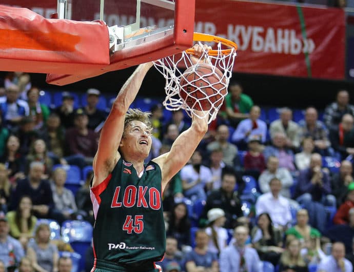 Big-Time Broekhoff Is Back In The Playoffs