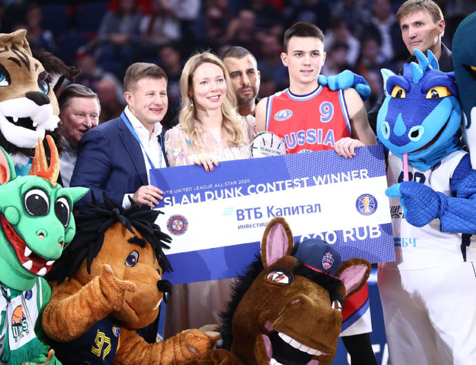 Aleksandr Petenev wins Slam Dunk contest on All-Star Game