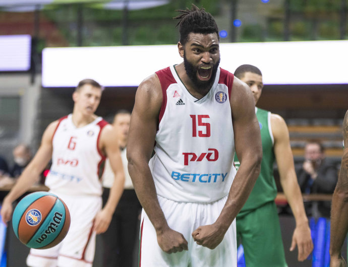 Averaging double-double. Loko&#8217;s Alan Williams hacking the stats