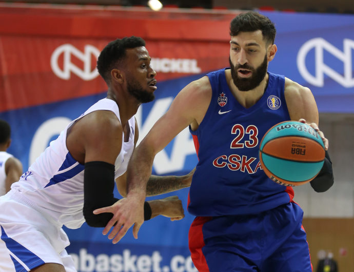 Ukhov&#8217;s sniper form helps CSKA down Enisey