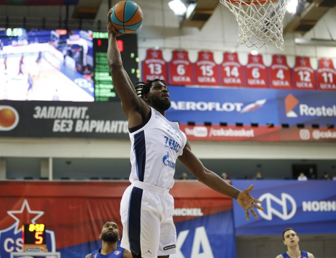 Zenit extends the contract with Alex Poythress