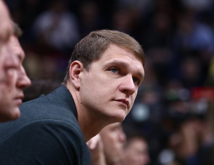 Mozgov, Fridzon and 7 other Russian players without a team for the new season
