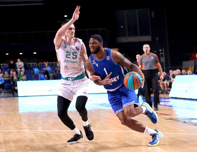 Warner sets a season high, Enisey wins the first home game of the season