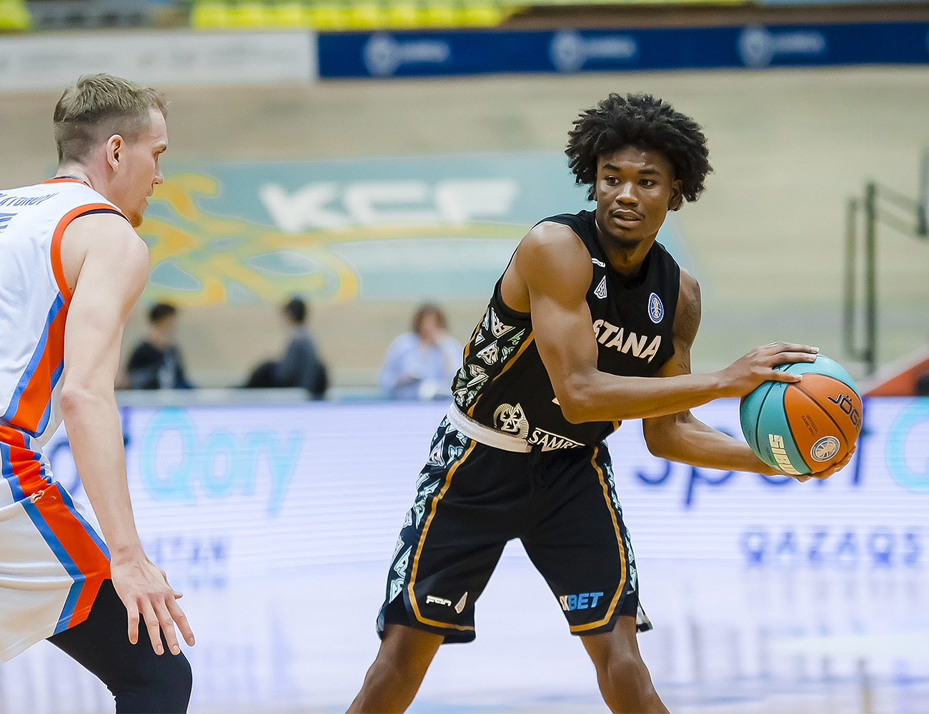 Astana and Carvel Anderson delight fans at home again by defeating Samara