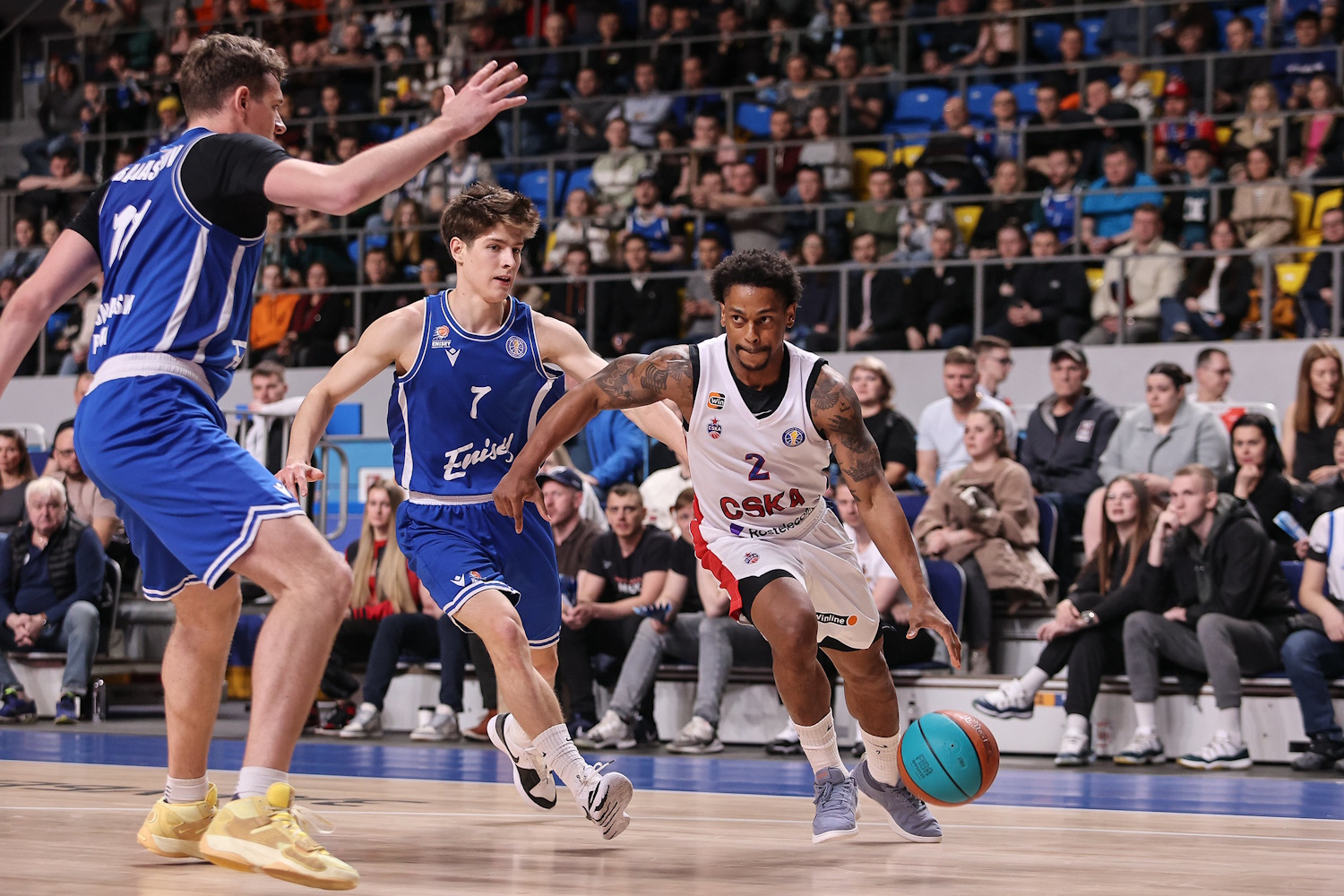 Casper Ware scored 22 points and 8 assists in Game 3 against Enisey