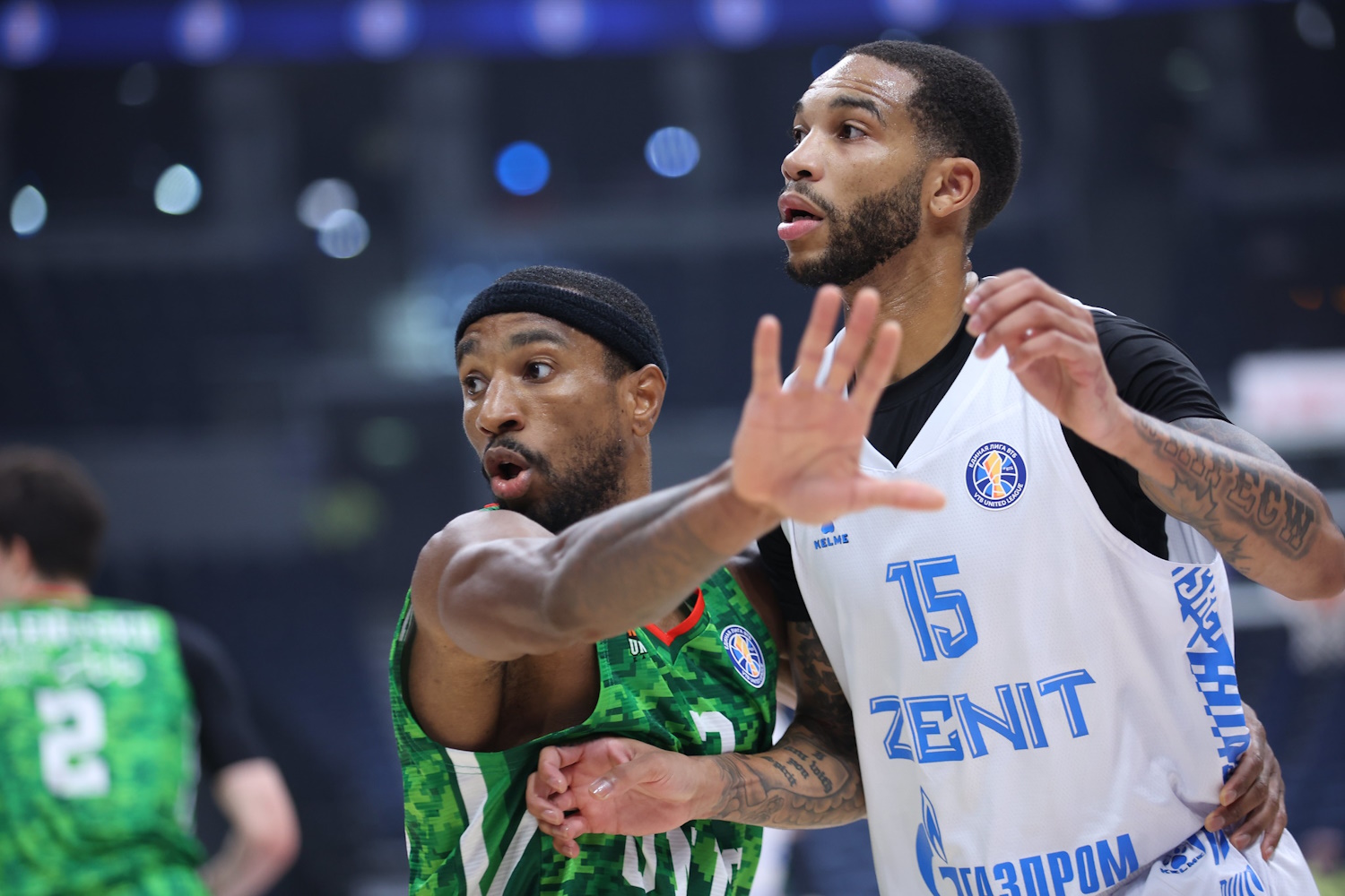 UNICS stopped Zenit streak and reached the final, Crvena Zvezda will play for bronze. The SuperCup Day 3 review