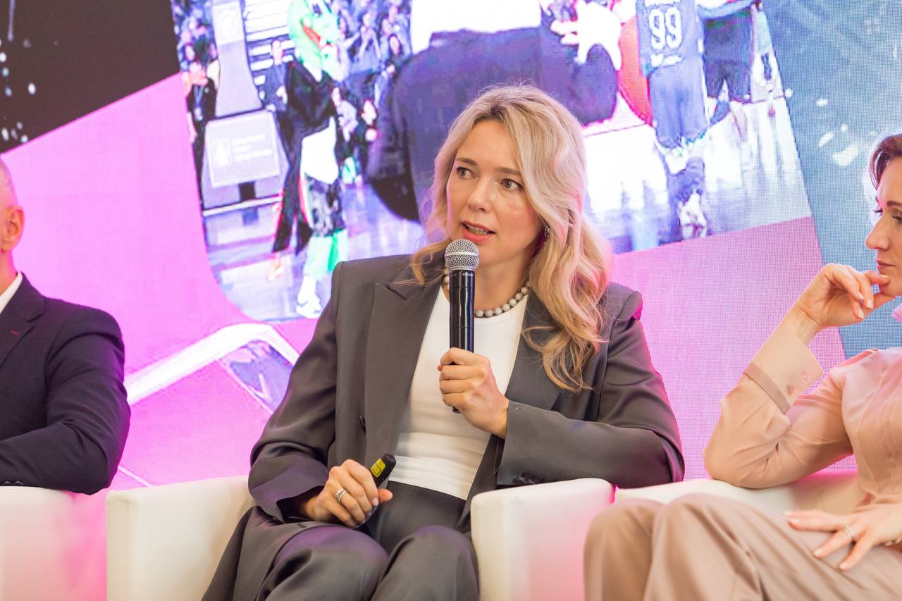 Ilona Korstin performed at the Sport Business Congress forum as part of the session «The most popular show in Russia oraganizers requirements»