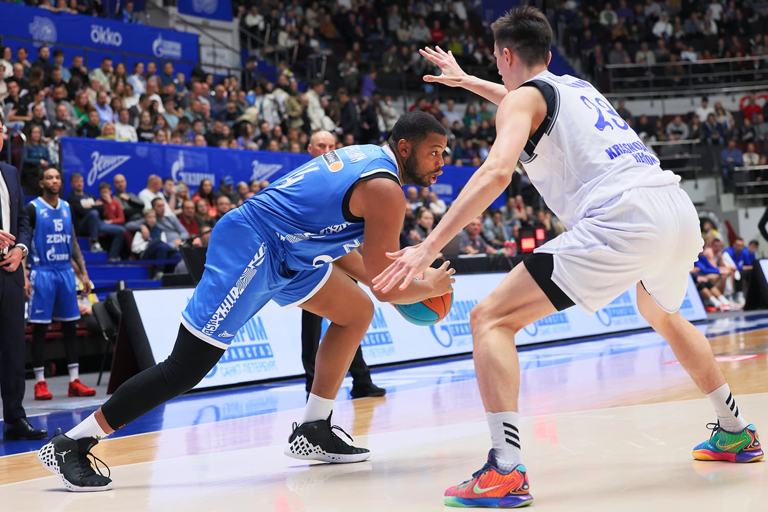 Zenit showed good three-point shooting and defeated Enisey