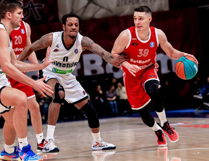 Andrey Zubkov 32 points help MBA-MAI to beat Avtodor