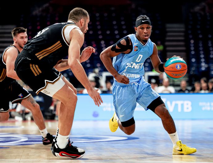 «Зенит» вырвал победу у «Дубая» и стал вторым финалистом Суперкубка