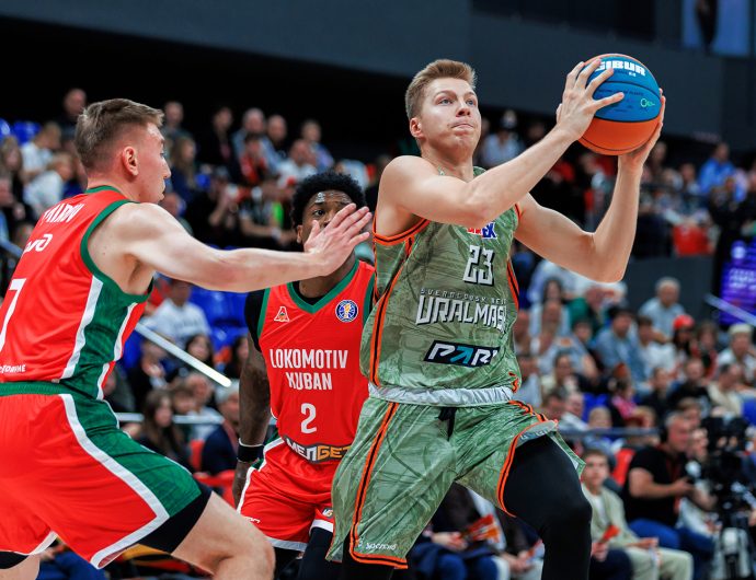 «Локомотив-Кубань» – «Уралмаш». Обзор матча и лучшие моменты