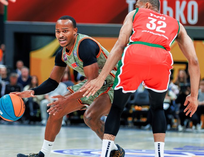 Первый матч 17-го сезона Лиги – 🔥 Бросок Нэвелса принес «Уралмашу» победу в Краснодаре