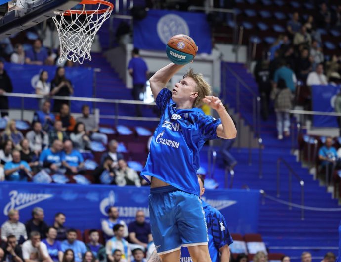 Егор Рыжов будет выступать за «Енисей»