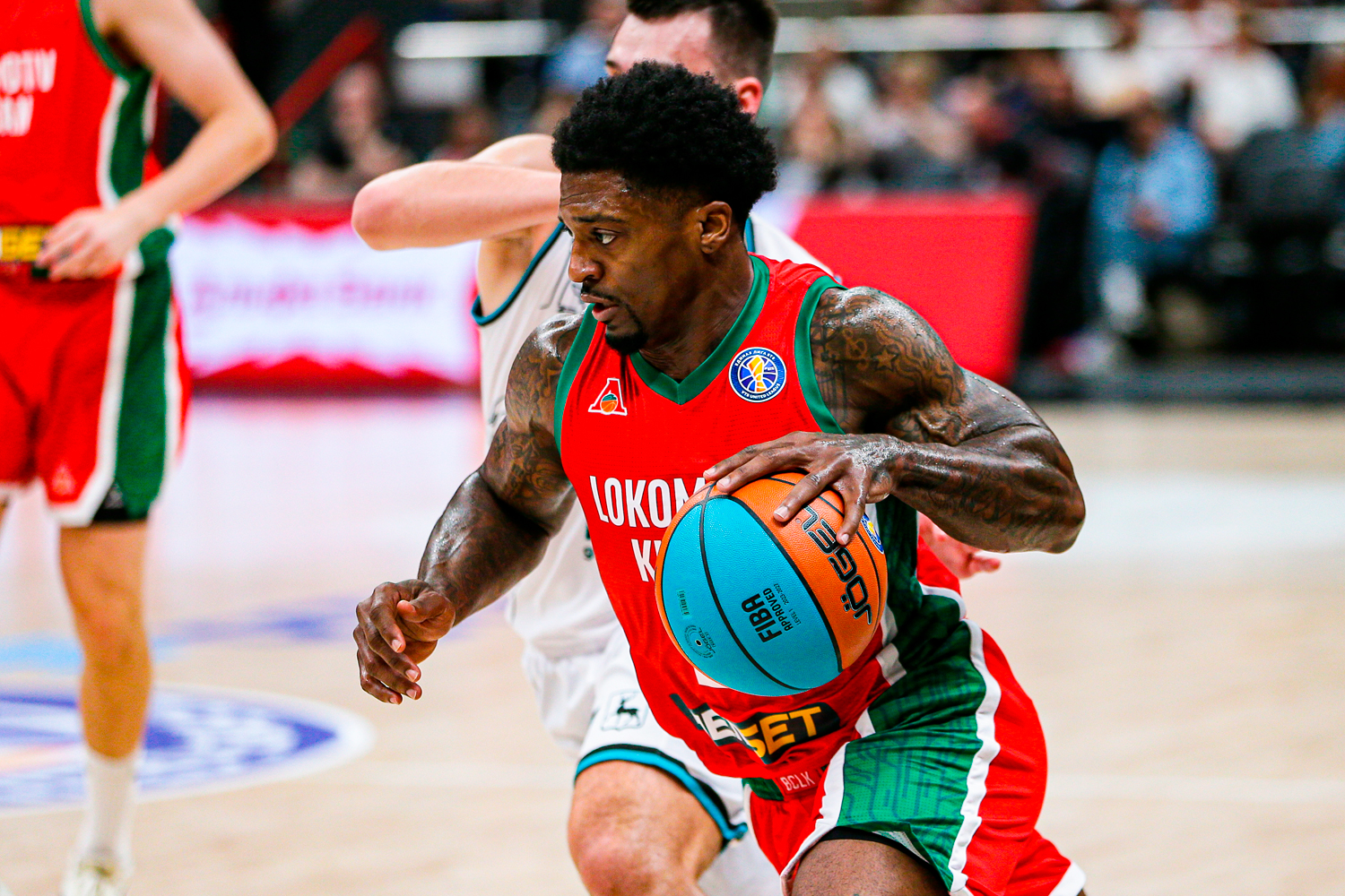 «Локо» завершил домашнюю серию победой над «Пари НН»