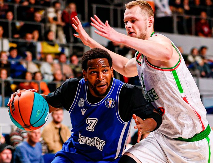 «Енисей» – УНИКС. Обзор матча и лучшие моменты