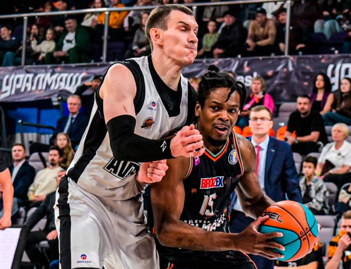 «Уралмаш» прервал серию поражений