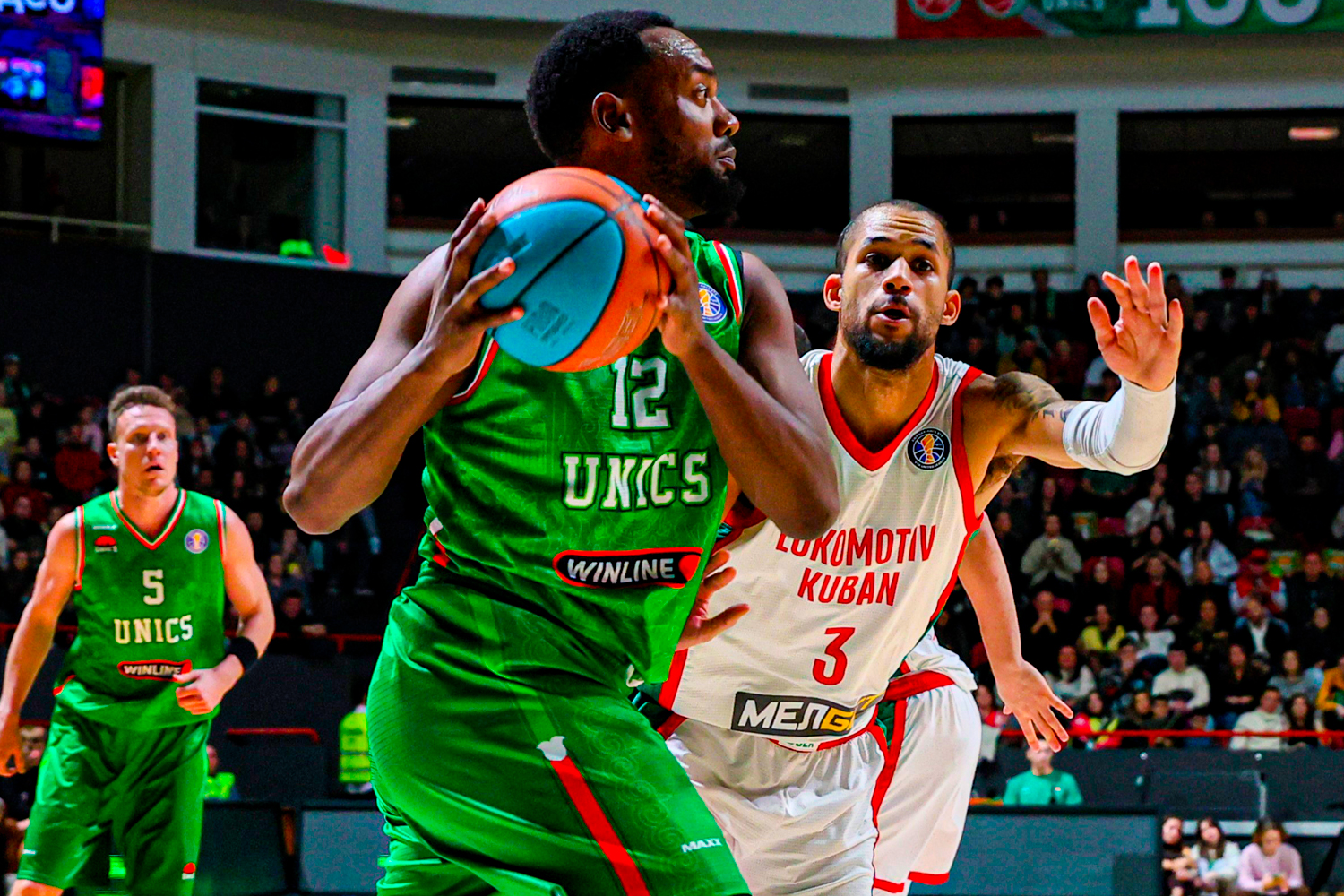 УНИКС продолжил победную серию в матче с «Локо»