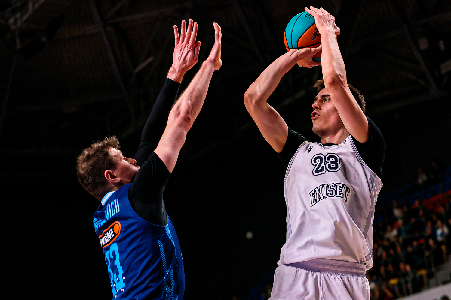 Enisey upsets Zenit in Krasnoyarsk