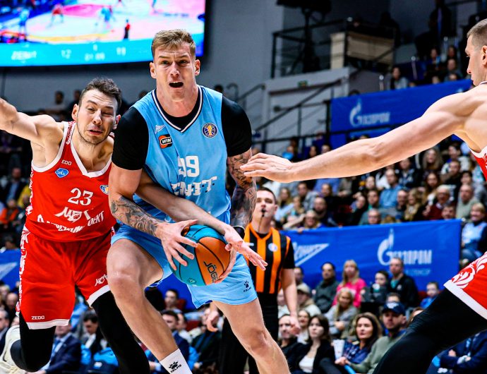 Возвращение Димитриевича и дебют Шаманича помогли «Зениту» прервать серию поражений