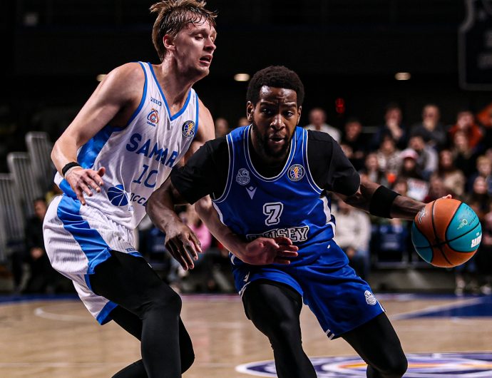 «Енисей» одержал третью победу подряд