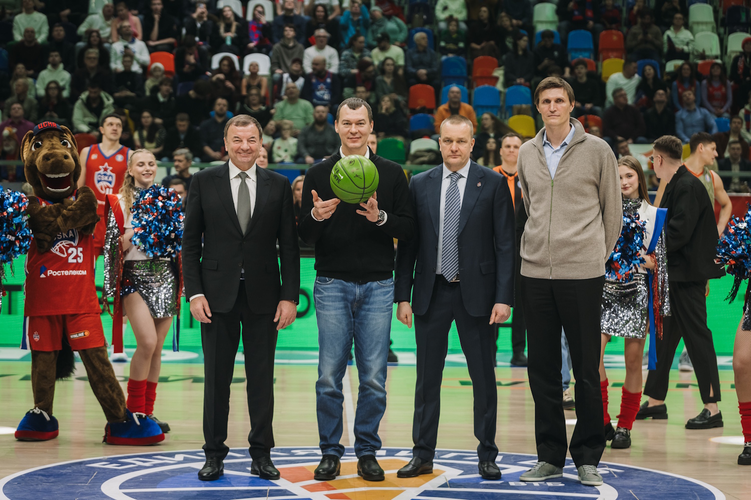 На матче ЦСКА – «Уралмаш» дали старт Vl сезону всероссийского конкурса спортивных проектов «Ты в игре»