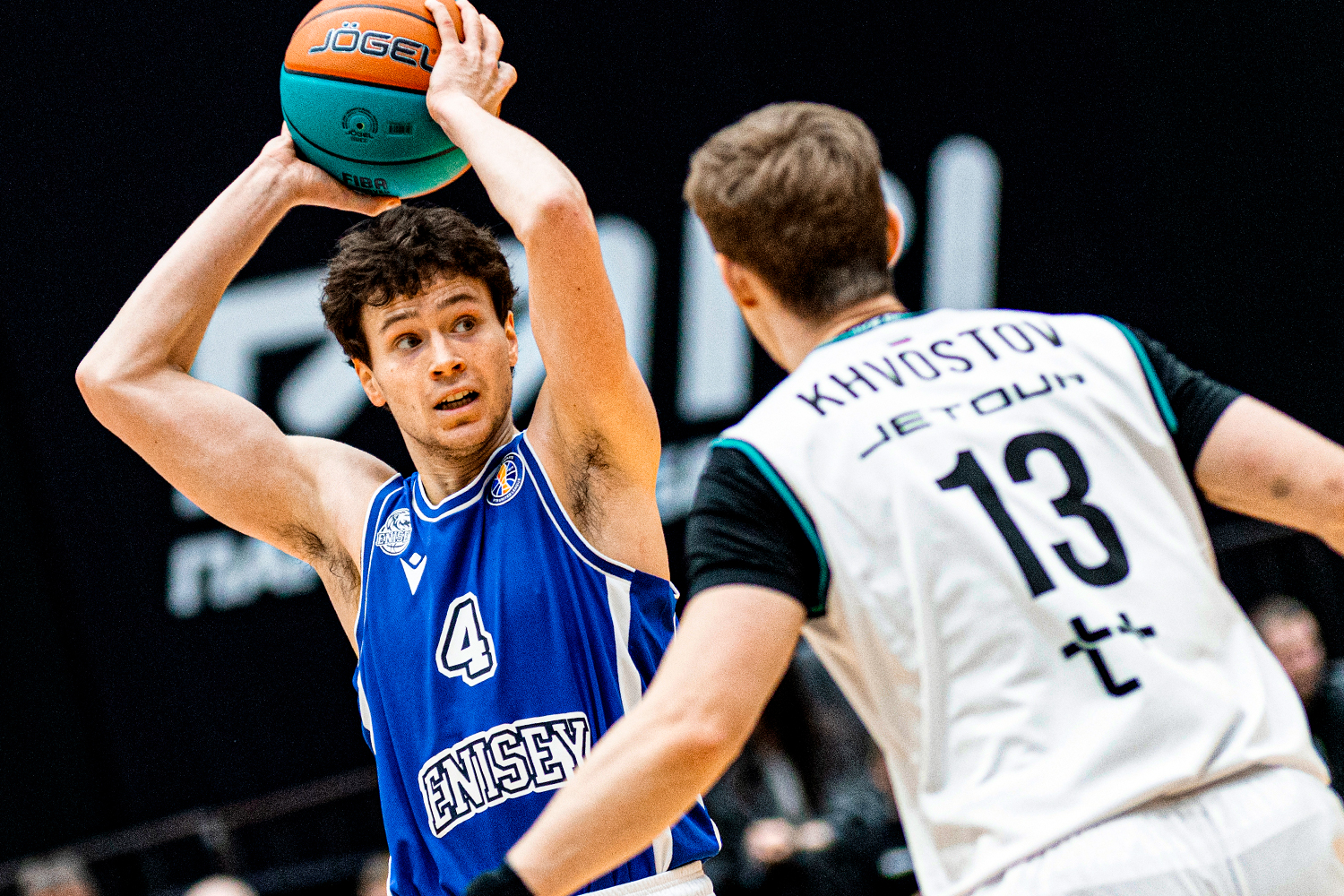 «Енисей» одержал победу в борьбе за плей-офф в Нижнем