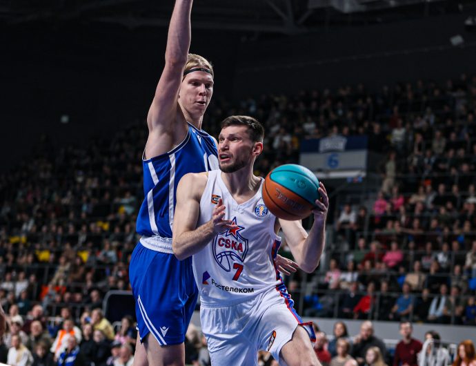 Касаткин вернулся на площадку, ЦСКА победил в Красноярске