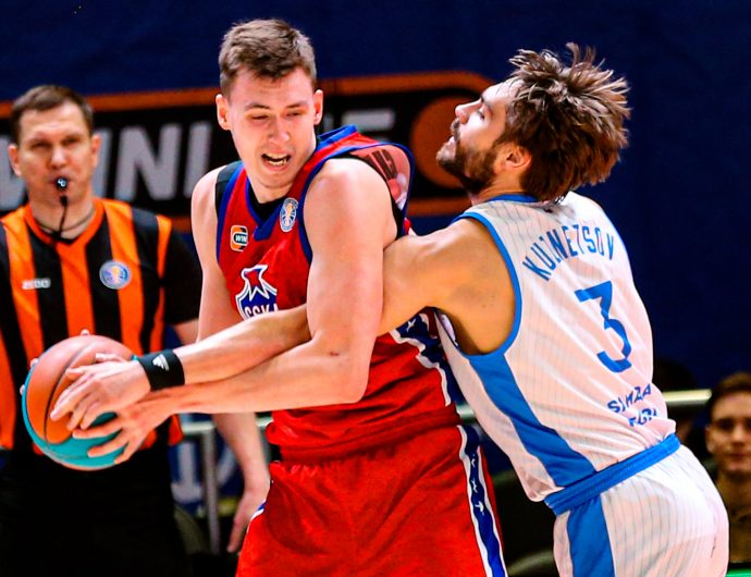 ЦСКА вернулся на 1-е место в таблице