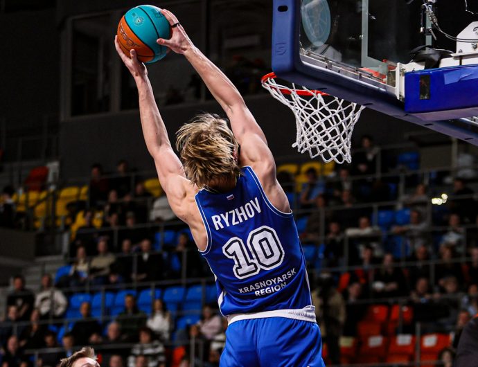 «Енисей» обыграл «Автодор» в первом матче Кулиша