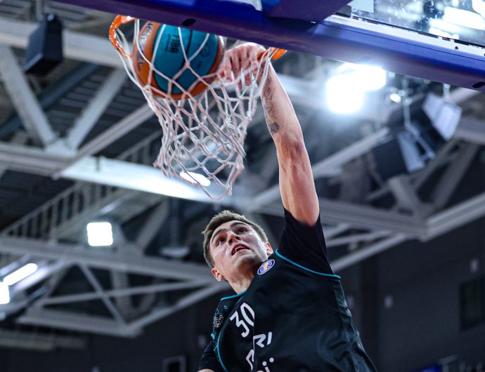 «Пари НН» впервые в сезоне обыграл «Самару»