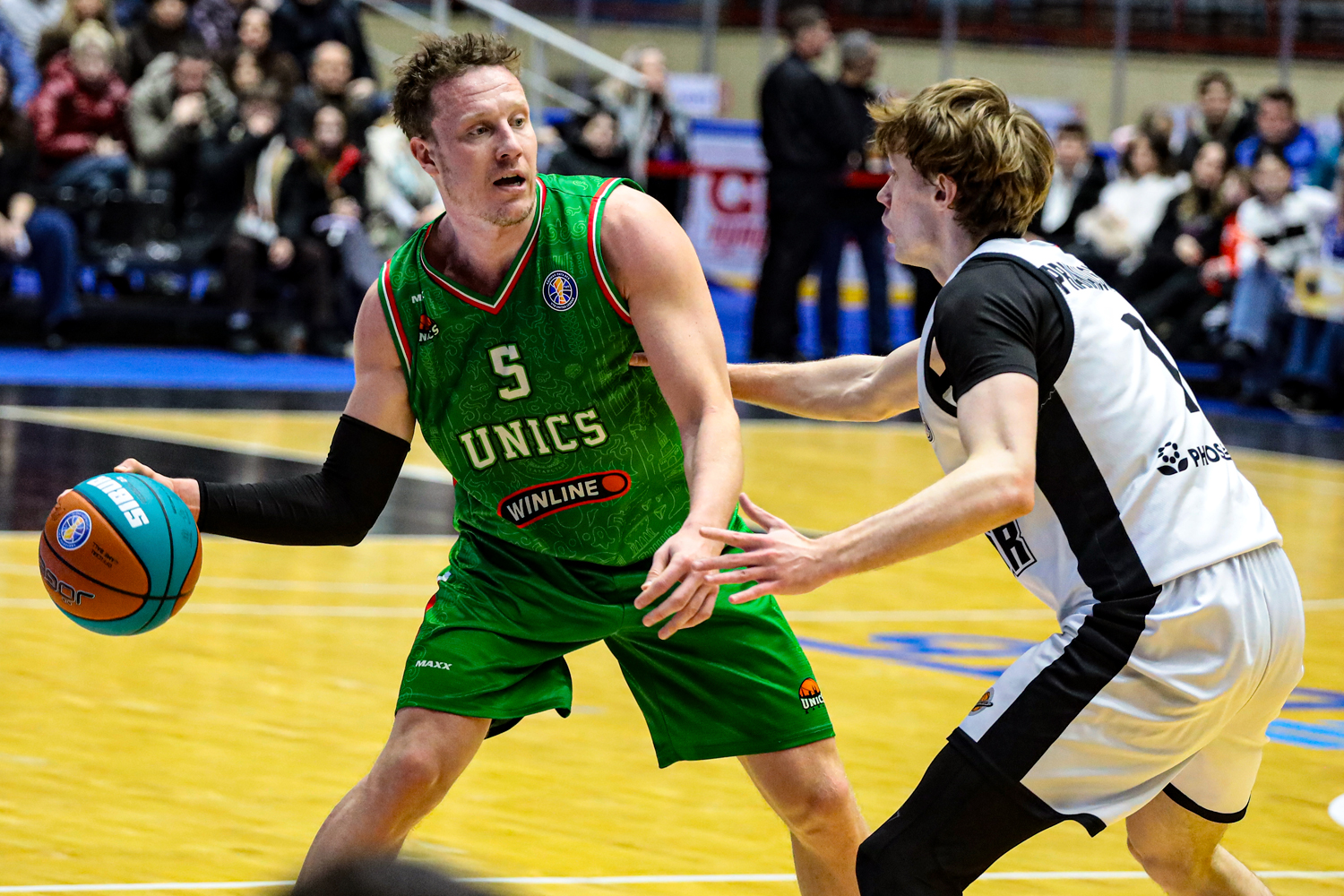 УНИКС победил в 200-м матче Рэйнольдса