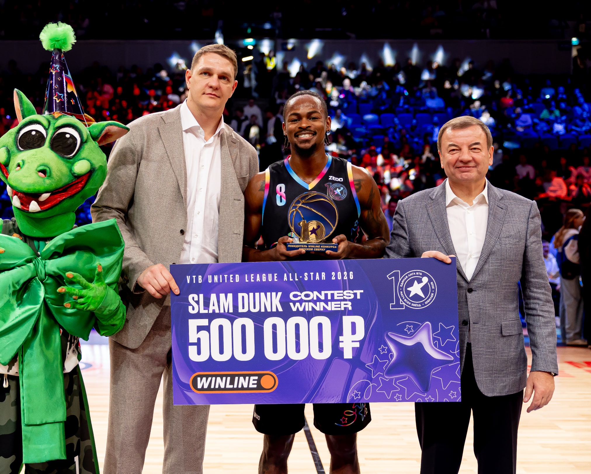 Тай Брюэр – победитель WINLINE конкурса по броскам сверху на Матче Звезд 2026