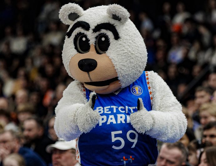 «БЕТСИТИ ПАРМА» – «Енисей». Обзор матча и лучшие моменты