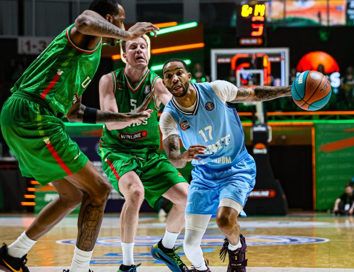 «Зенит» прервал победную серию УНИКСа в Казани