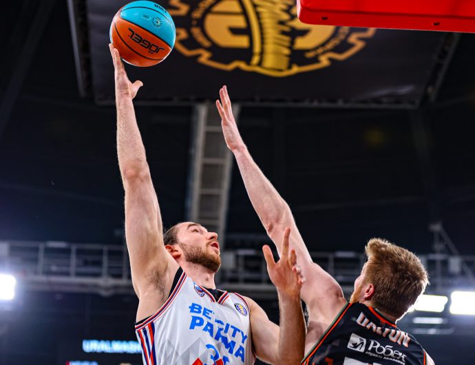 36 очков Джейлена Адамса принесли «ПАРМЕ» победу в уральском дерби