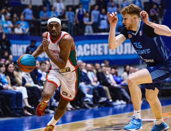 Защита «Локо» остановила победную серию «Зенита»