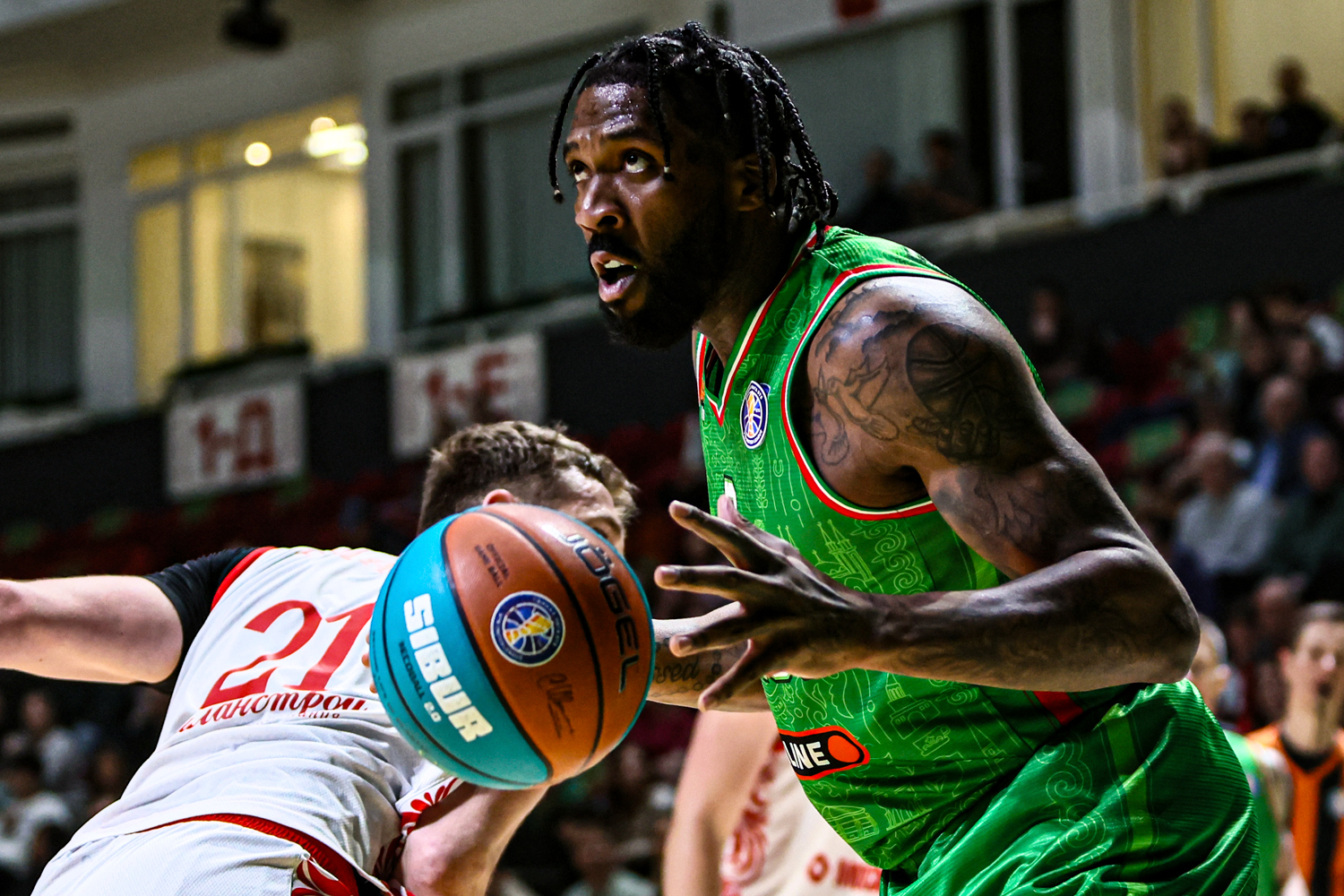 УНИКС в шаге от выхода в полуфинал